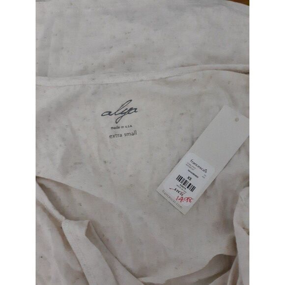 Francesca's Alya 'merlot' v-neck top nwt - Picture 3 of 4